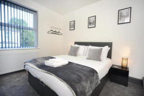 Look 8 Beds 2bath Home Contractors Family Parking